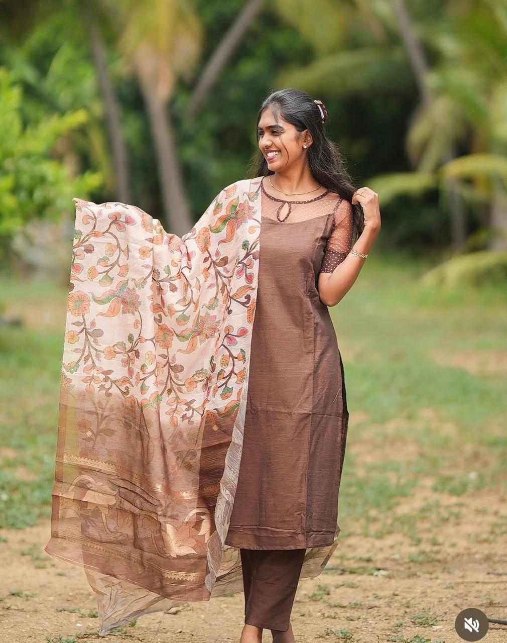 VAARANAM 3PC