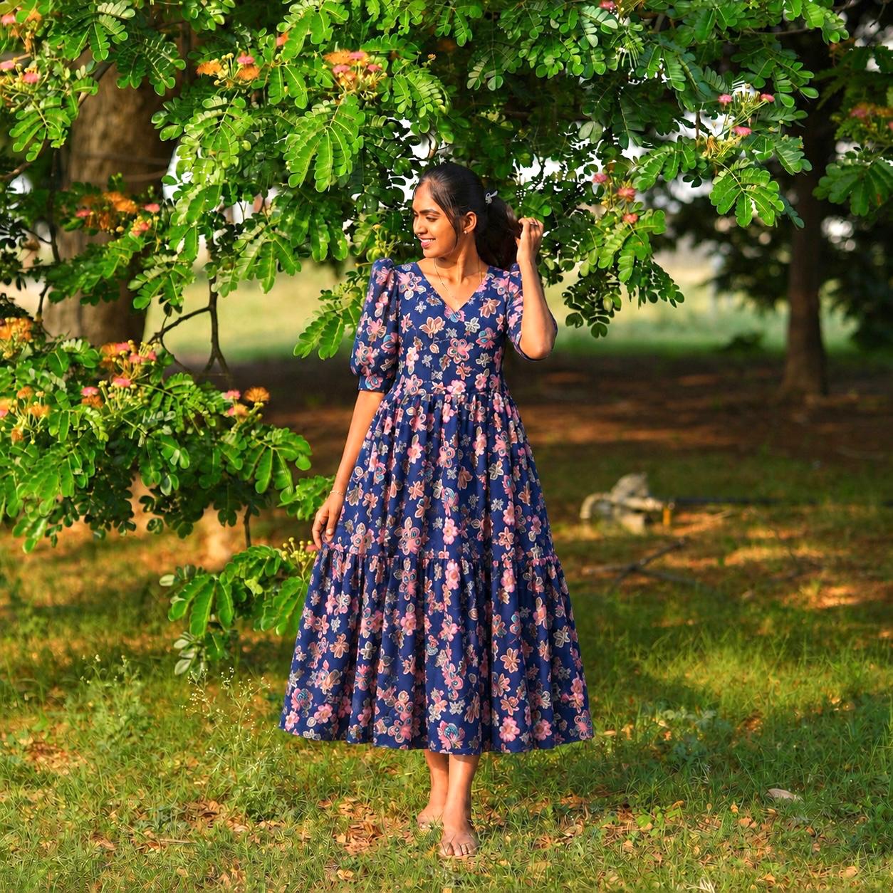 FLORAL NAVY MAXI