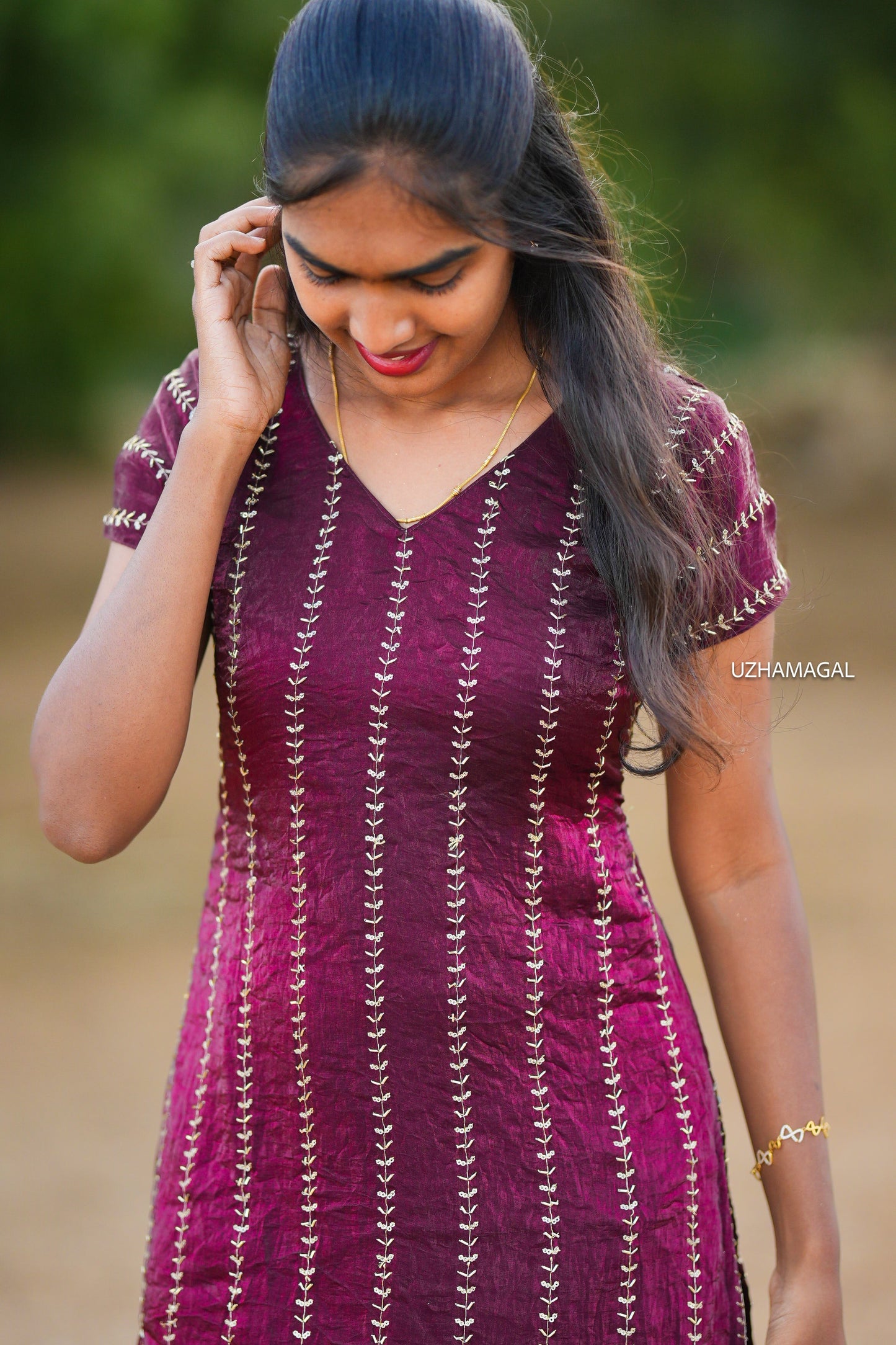 Minnum Muthukal top