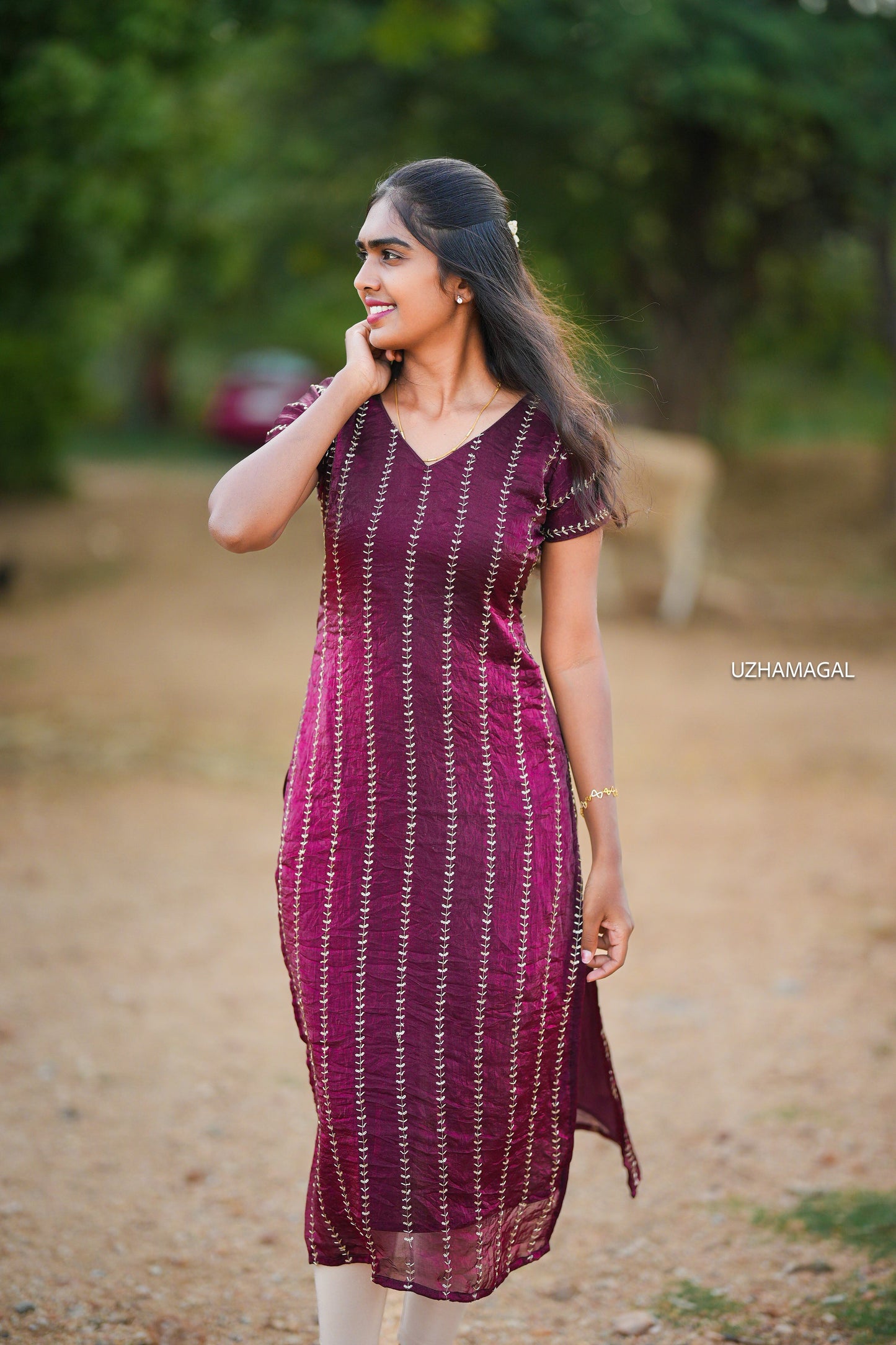 Minnum Muthukal top